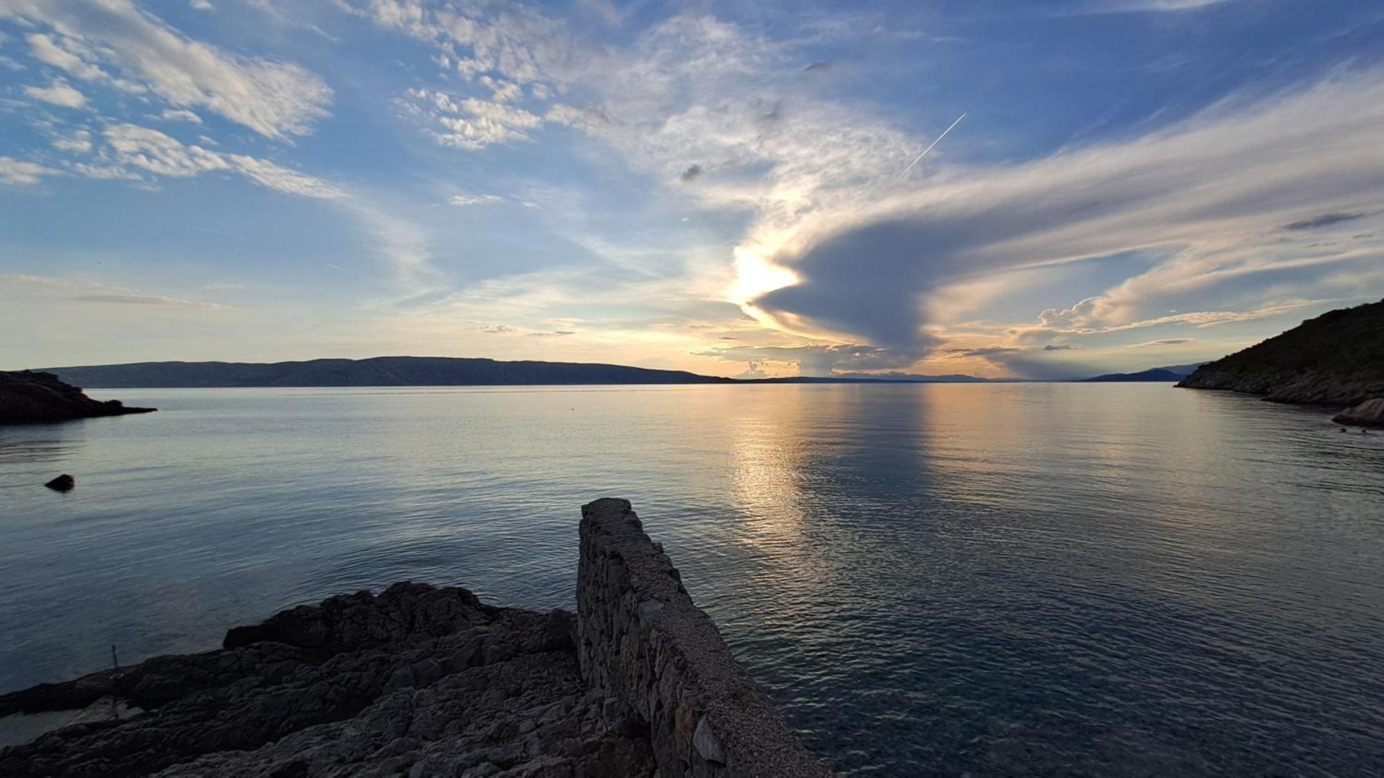 Boora Glamp Experience & Heated Infinity Pool Otel Senj  Dış mekan fotoğraf