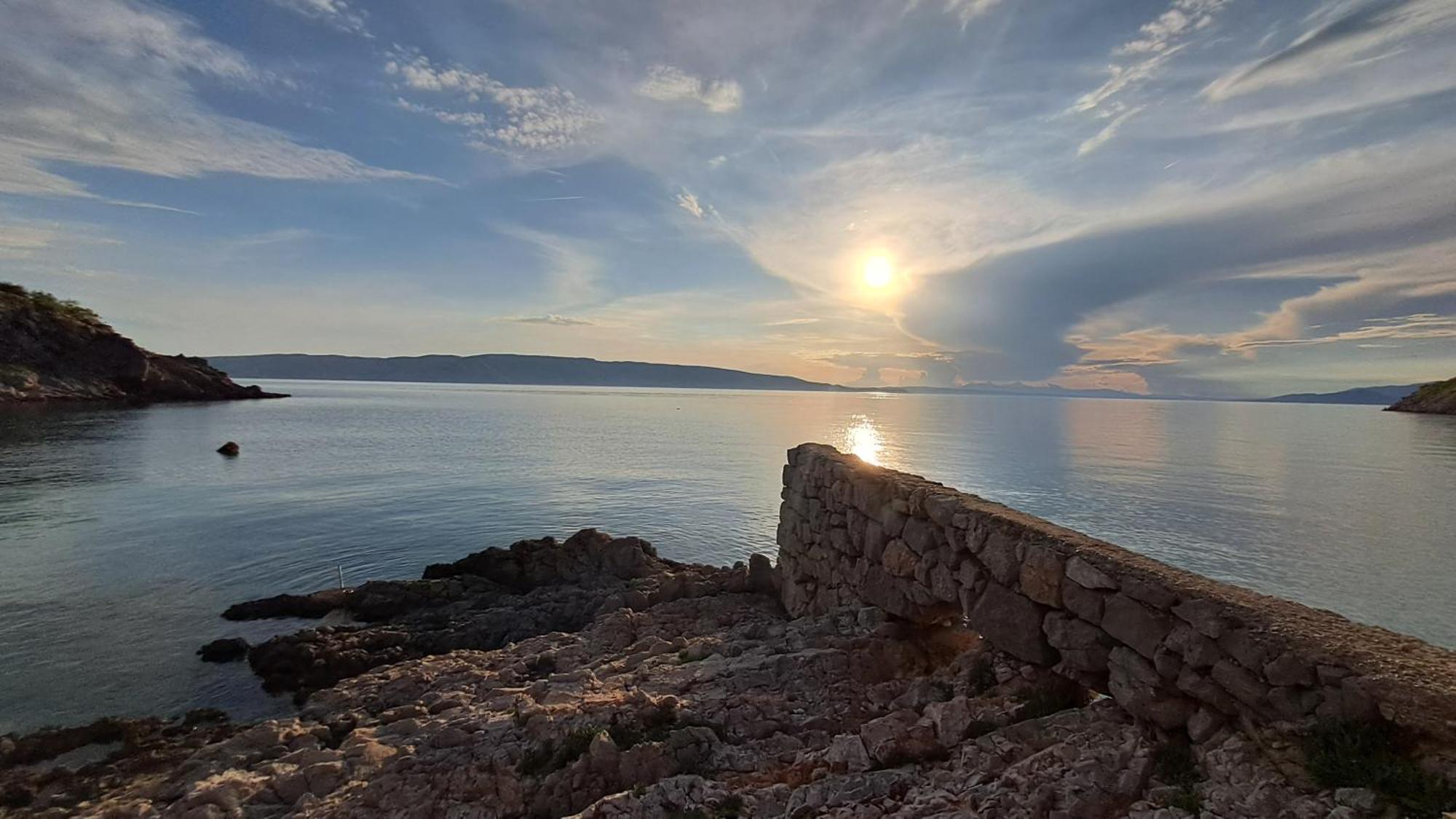 Boora Glamp Experience & Heated Infinity Pool Otel Senj  Dış mekan fotoğraf