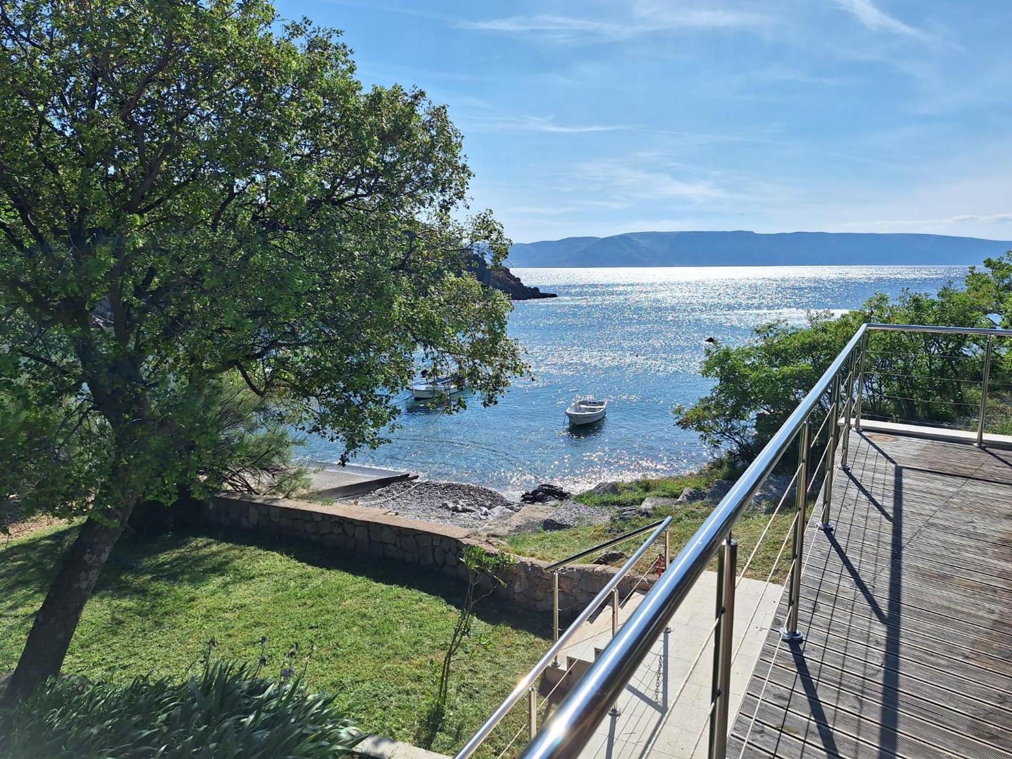 Boora Glamp Experience & Heated Infinity Pool Otel Senj  Dış mekan fotoğraf