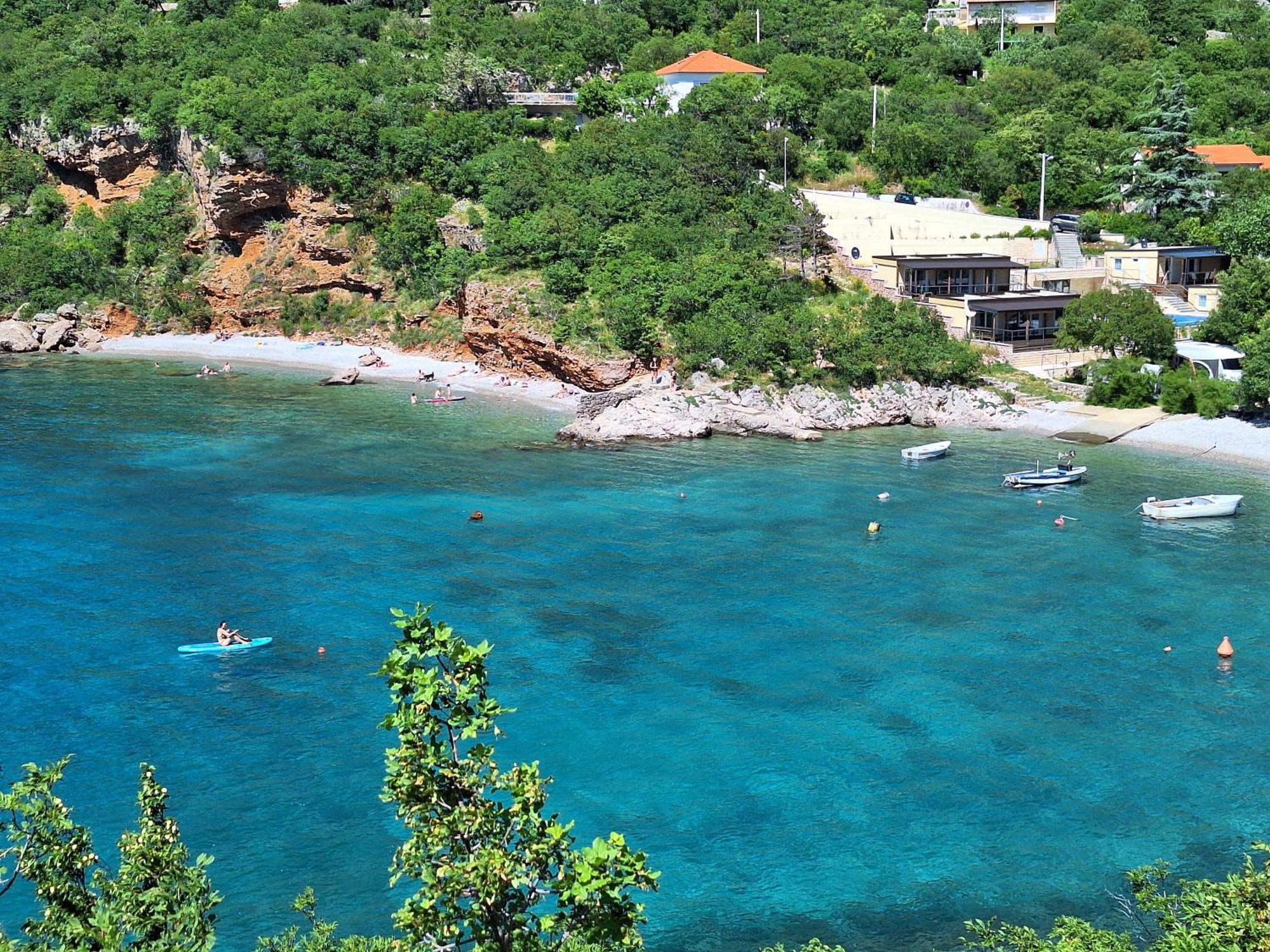 Boora Glamp Experience & Heated Infinity Pool Otel Senj  Dış mekan fotoğraf